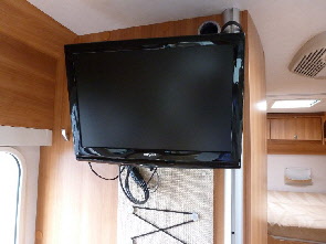 Wohnmobil mieten mit Fernseher