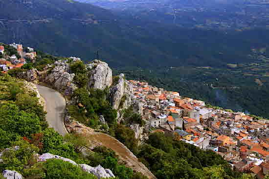 Bergort auf Sardinien